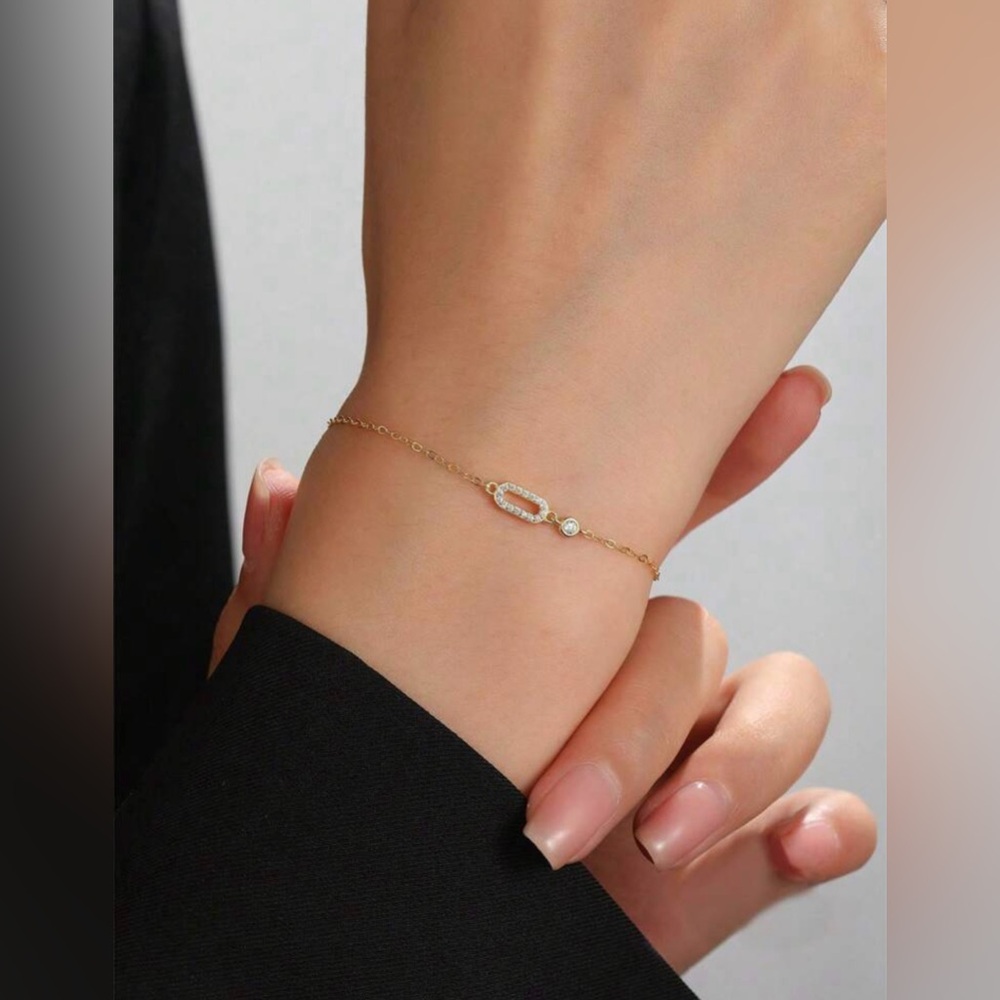New Pure Silver (s925) Gold Plated Geometric Design Decorated Women's Bracelet